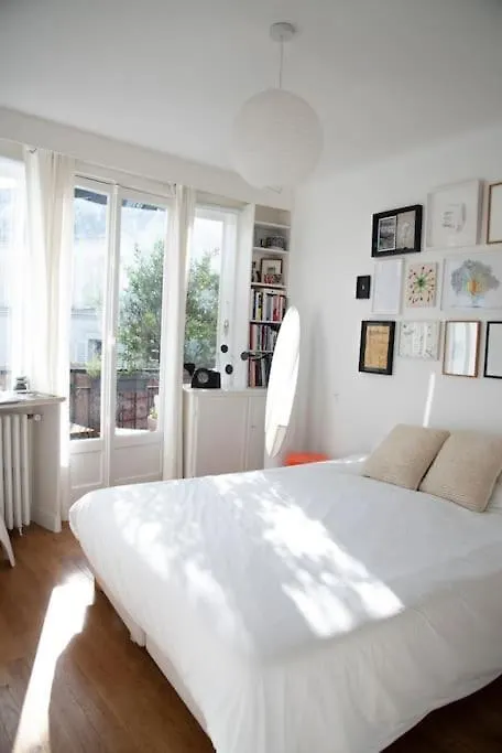 Triplex Lumineux Avec Balcon - 500m Champs Elysees 公寓 巴黎